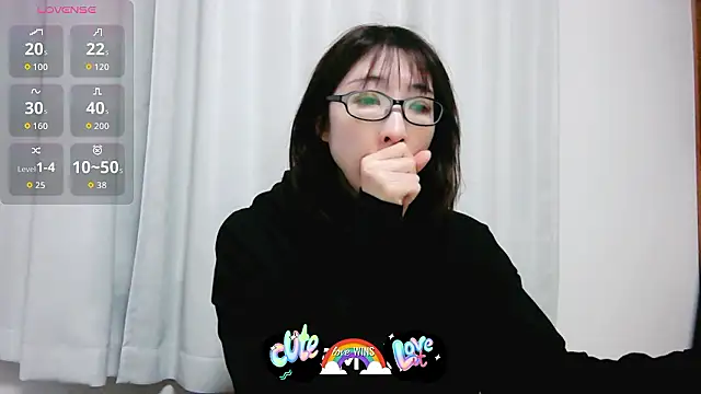 Love me Eri  online show from 20, 12, 2025