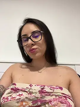 Snapshot of JenniferEdith chatting on 25, 2, 2025 JenniferEdith online show from 25, 2, 2025