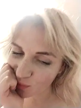 Linda Gregory online show from 4, 10, 2025