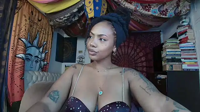 Snapshot of ElizaGrey_ chatting on 30, 5, 2026 ElizaGrey online show from 30, 5, 2026