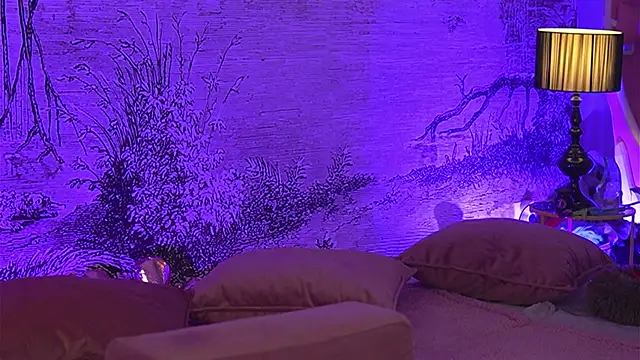 YamiraKim online show from 25, 2, 2026