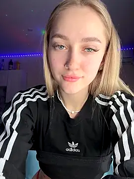 Good  Girl  online show from 16, 12, 2025