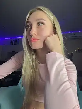Good  Girl  online show from 18, 5, 2026