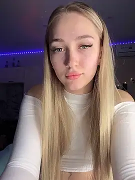 Good  Girl  online show from 16, 10, 2025