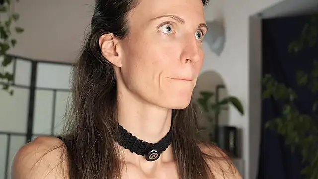 Snapshot of yulladao chatting on 12, 10, 2025 yulladao online show from 12, 10, 2025