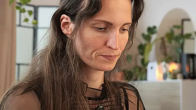 Snapshot of yulladao chatting on 23, 10, 2025 yulladao online show from 23, 10, 2025