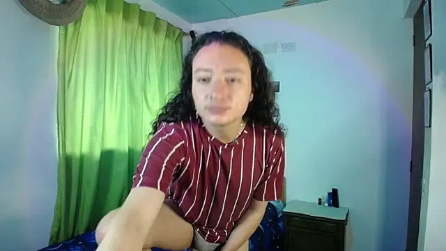 Snapshot of monkeywillwhite chatting on 10, 10, 2025 monkeywillwhite online show from 10, 10, 2025