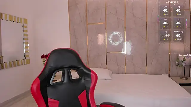 Jiggly   online show from 8, 1, 2026