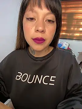 Snapshot of Bruja_lu chatting on 4, 2, 2025 Bruja lu online show from 4, 2, 2025