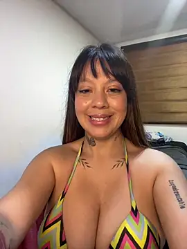 Snapshot of Bruja_lu chatting on 11, 2, 2025 Bruja lu online show from 11, 2, 2025