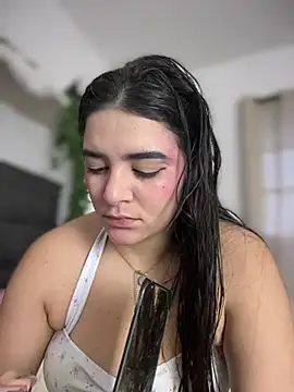 Lia flowers online show from 22, 3, 2025