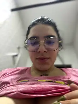 Lia flowers online show from 14, 3, 2025
