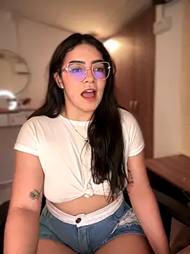 Lia flowers online show from 3, 11, 2025