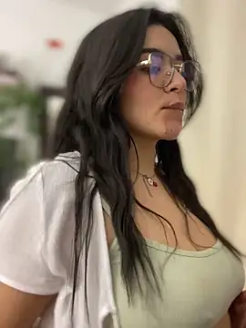 Lia flowers online show from 27, 2, 2025