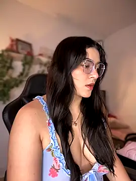 Lia flowers online show from 14, 9, 2025