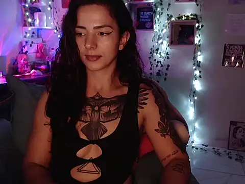 Snapshot of BeellyDance chatting on 3, 11, 2025 BeellyDance online show from 3, 11, 2025