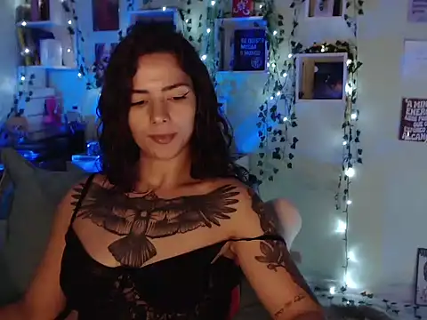 Snapshot of BeellyDance chatting on 30, 10, 2025 BeellyDance online show from 30, 10, 2025