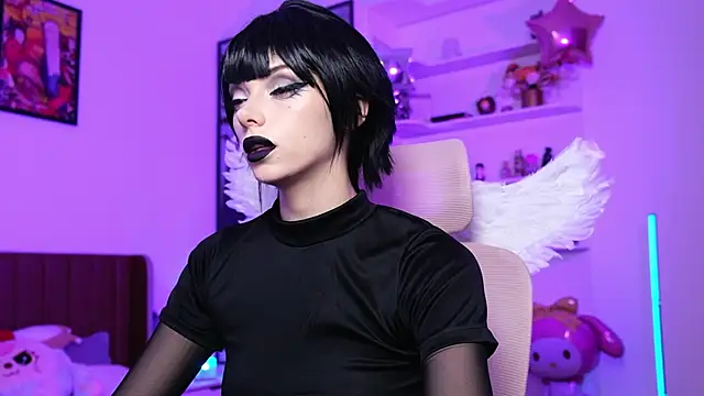 HolliWould  online show from 22, 5, 2026