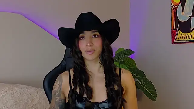 KAYLA BATISTA online show from 25, 6, 2026