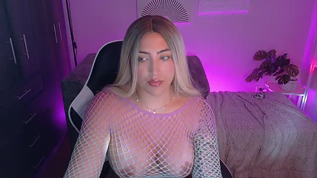 a belladanger online show from 12, 4, 2026