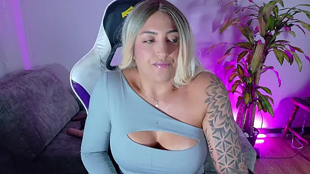 a belladanger online show from 25, 10, 2025