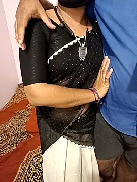 Mallu-Gayathri Arun online show from 8, 11, 2025