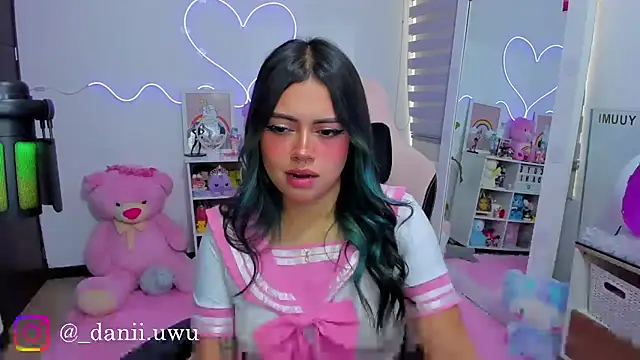 CuteDani  online show from 6, 3, 2026