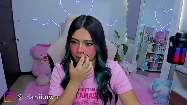 CuteDani  online show from 2, 3, 2026