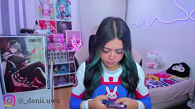 CuteDani  online show from 7, 1, 2026