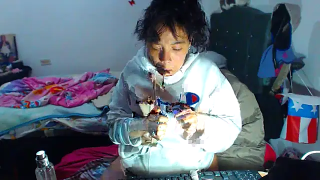 Snapshot of AmaraRoberts420 chatting on 8, 10, 2025 AmaraRoberts420 online show from 8, 10, 2025