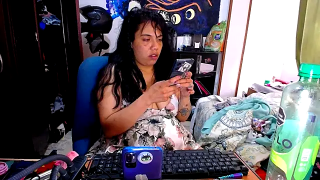 Snapshot of AmaraRoberts420 chatting on 24, 5, 2026 AmaraRoberts420 online show from 24, 5, 2026