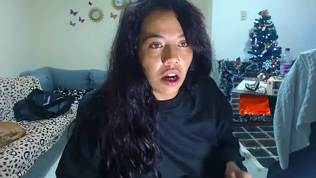 Snapshot of AmaraRoberts420 chatting on 22, 12, 2025 AmaraRoberts420 online show from 22, 12, 2025