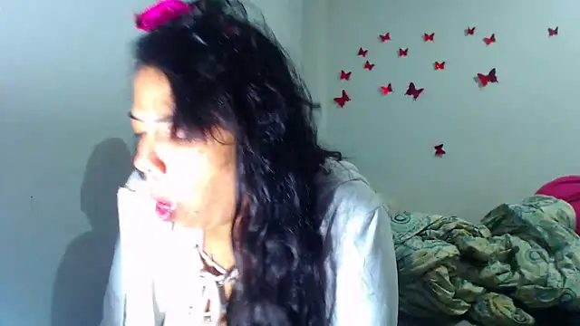 Snapshot of AmaraRoberts420 chatting on 9, 11, 2025 AmaraRoberts420 online show from 9, 11, 2025