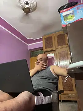 Dick 6inches online show from 15, 4, 2026