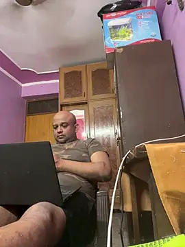 Dick 6inches online show from 21, 4, 2026