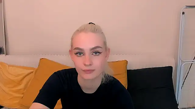 OliviaKisss online show from 30, 10, 2025