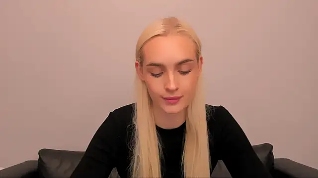 OliviaKisss online show from 28, 11, 2025