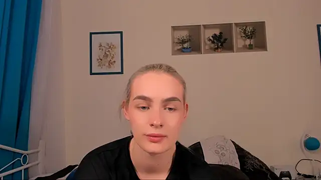 OliviaKisss online show from 18, 4, 2026