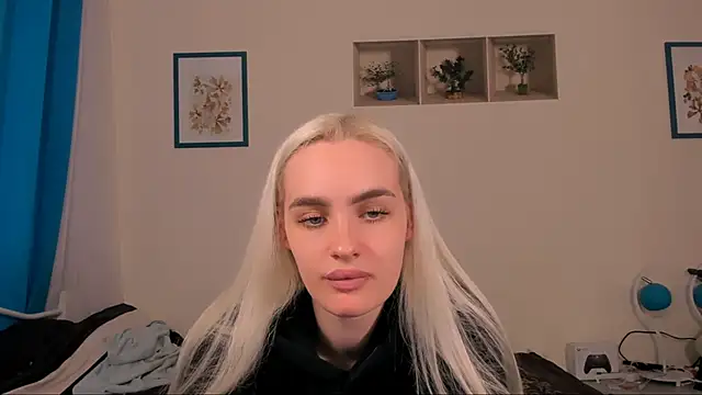 OliviaKisss online show from 13, 5, 2026