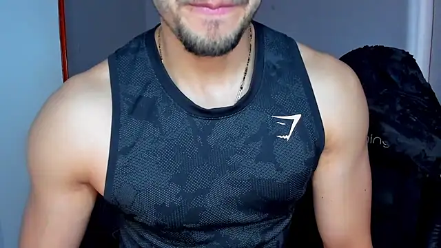 Snapshot of Tommy_Bred chatting on 14, 11, 2025 Tommy Bred online show from 14, 11, 2025