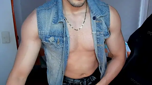 Snapshot of Tommy_Bred chatting on 1, 7, 2026 Tommy Bred online show from 1, 7, 2026
