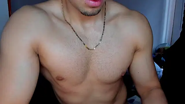 Snapshot of Tommy_Bred chatting on 5, 7, 2026 Tommy Bred online show from 5, 7, 2026