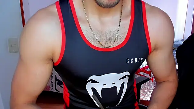 Snapshot of Tommy_Bred chatting on 14, 10, 2025 Tommy Bred online show from 14, 10, 2025