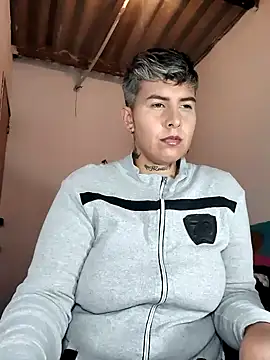 Yessi rousse online show from 11, 4, 2026