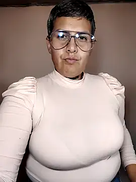 Yessi rousse online show from 14, 1, 2026