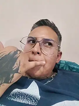 Yessi rousse online show from 1, 12, 2025