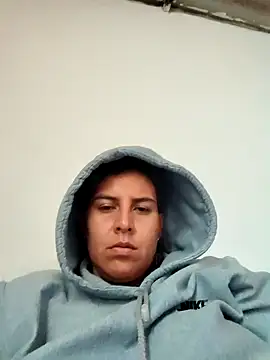 Yessi rousse online show from 4, 4, 2026