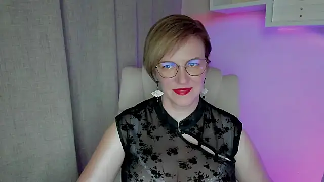 feliziaDesire online show from 2, 8, 2026