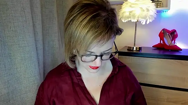 feliziaDesire online show from 21, 10, 2025