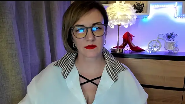 feliziaDesire online show from 9, 10, 2025